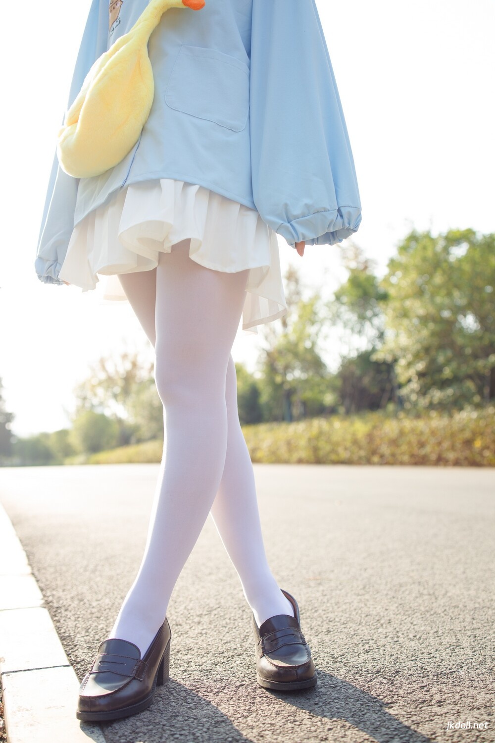 图片[4]-森萝财团 JKFUN-030 默陌 野餐、爆蛋和彩蛋 白丝50D 踩物 [23P1V-1.35GB]-JKDOLL