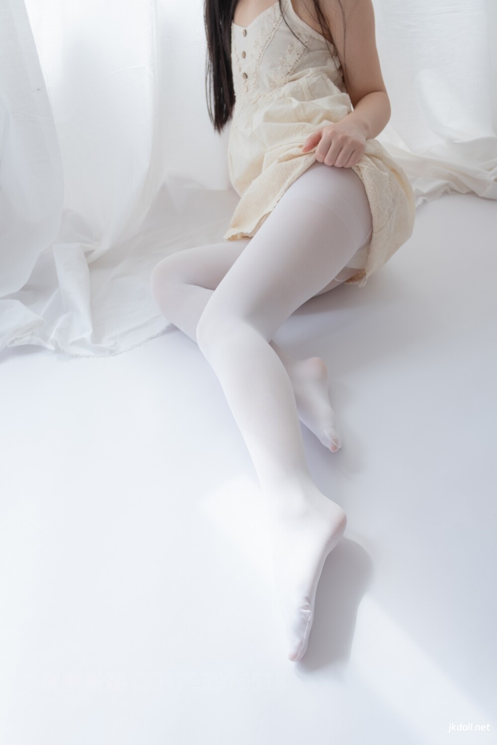 图片[1]-森萝财团 爱花写真 ALPHA-013 白丝女孩玩美足 [90P-838MB]-JKDOLL