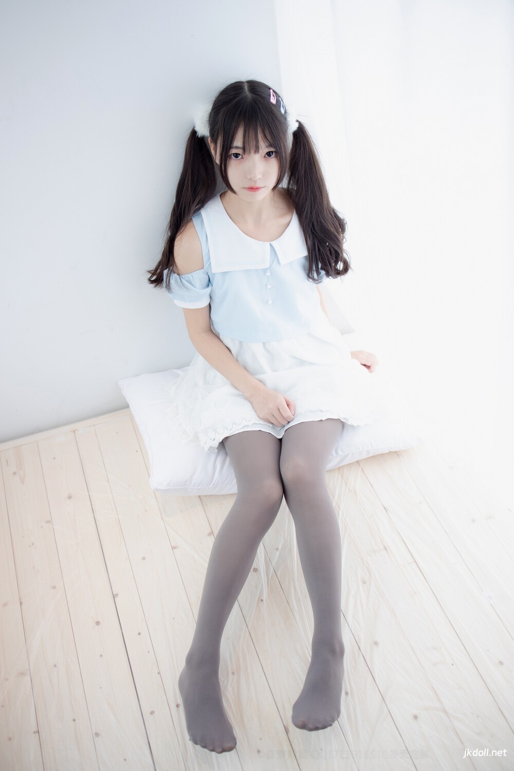 图片[1]-森萝财团 X-054 80D灰丝踩物 [86P1V-2.02GB]-JKDOLL