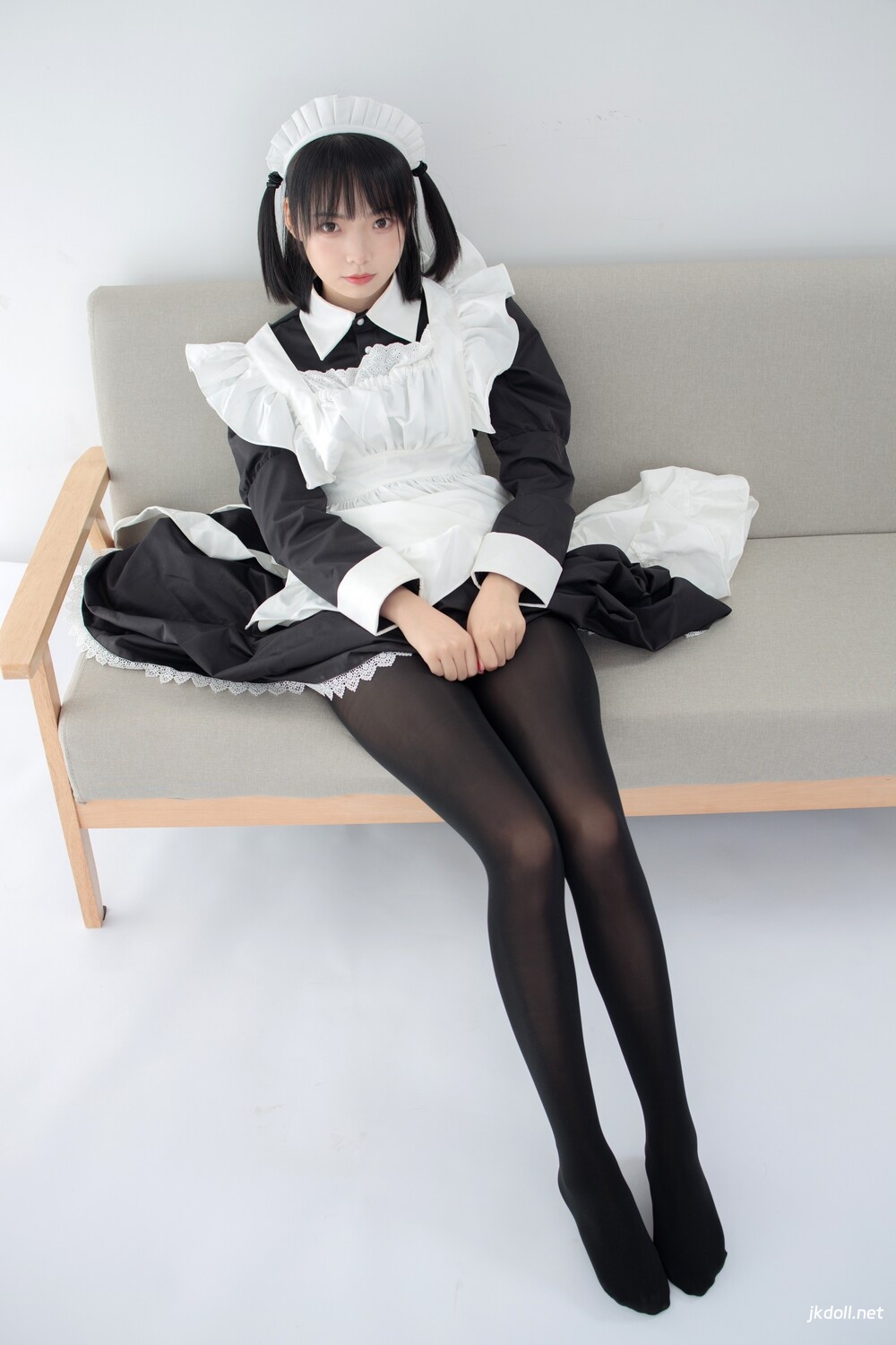 图片[4]-森萝财团 JKFUN-029 卉女仆 踩物 80D黑丝 [67P1V-3.16GB]-JKDOLL