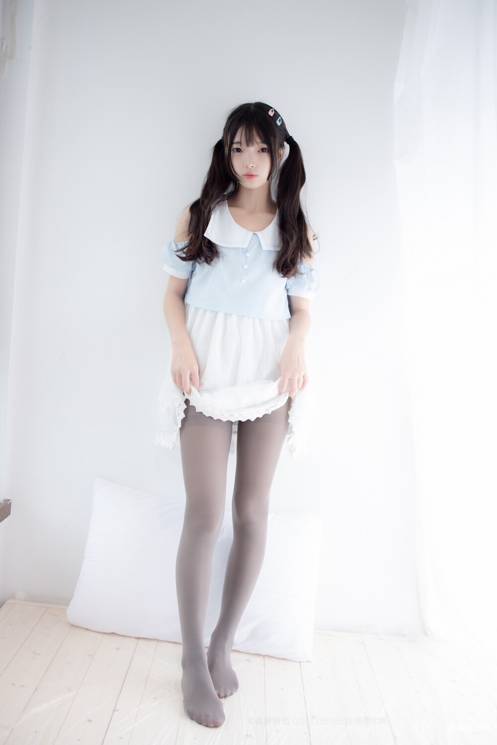 图片[5]-森萝财团 X-054 80D灰丝踩物 [86P1V-2.02GB]-JKDOLL